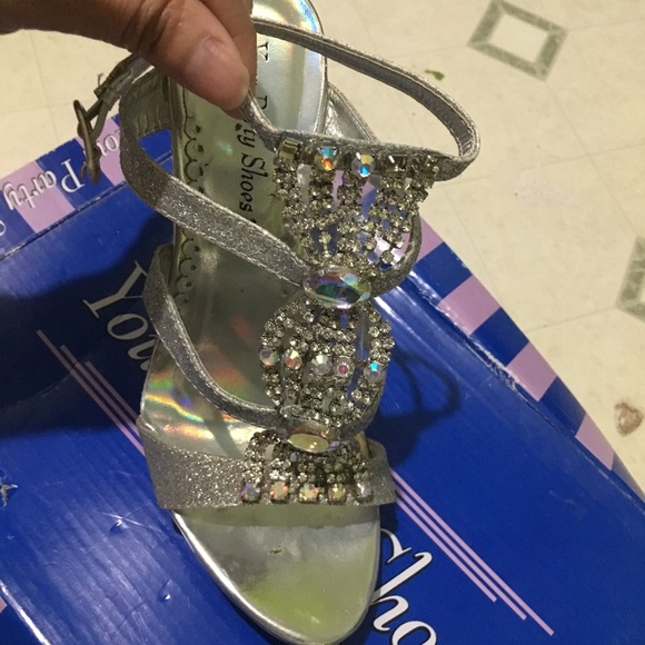 Shoes - Picture 2 of 4